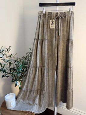EASEL MINERAL WASHED TIERED PANTS 100% COTTON